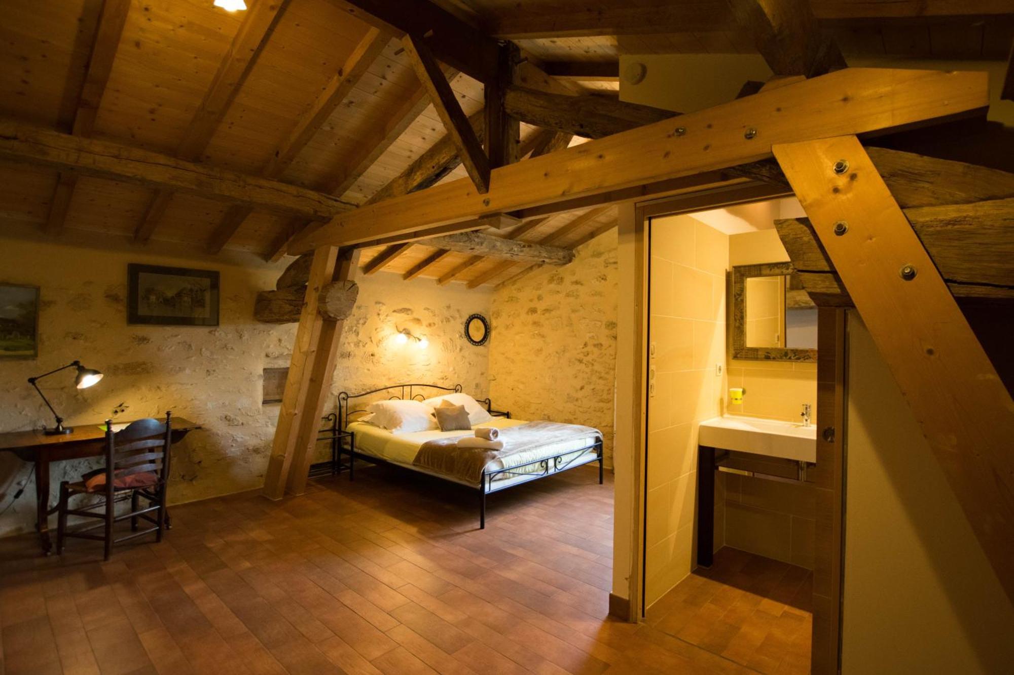 Les Secrets De Tifayne Bed & Breakfast Puisseguin
