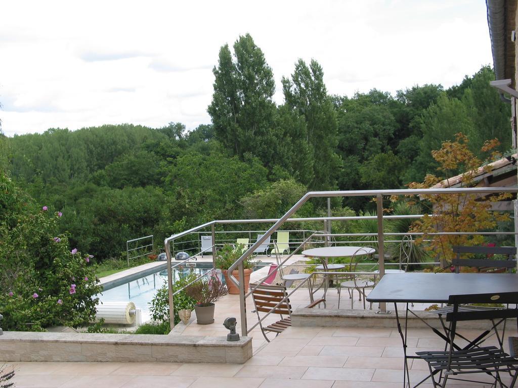 Les Secrets De Tifayne Bed & Breakfast Puisseguin